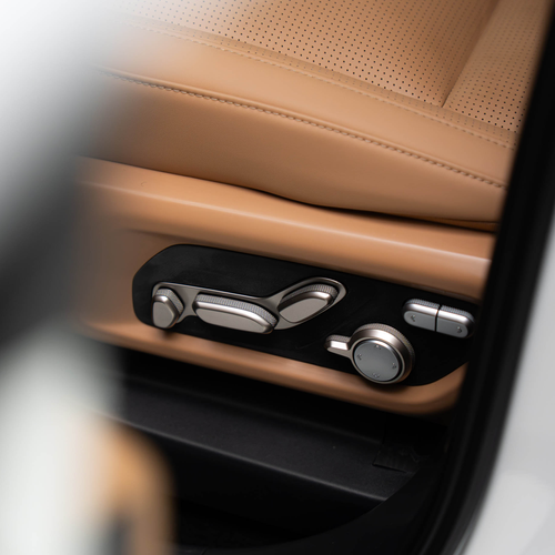 2027 Xpeng Motors G9L Interior